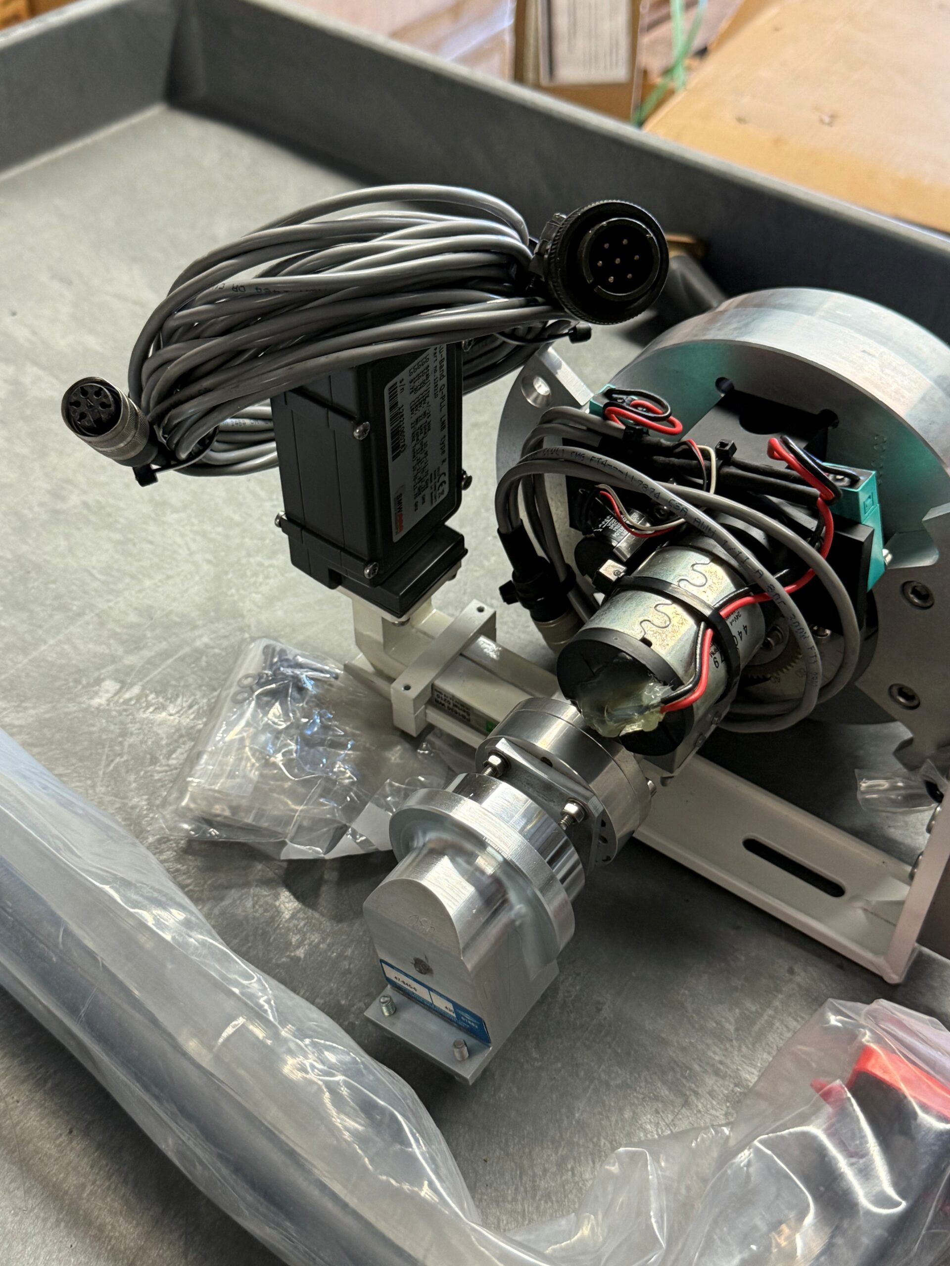 SeaTel 4-Port OMT Kit with Ku-Band Components-11