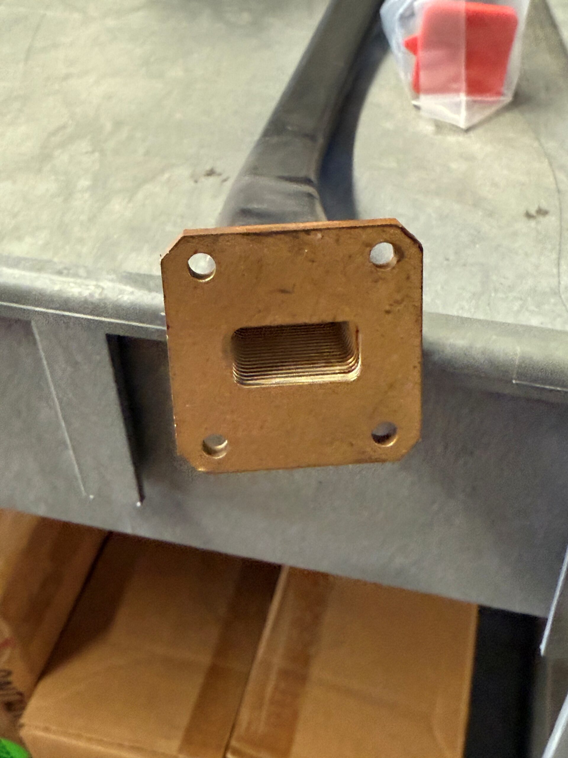 SeaTel Feed Kit with Ku-band Twist Flex Waveguide