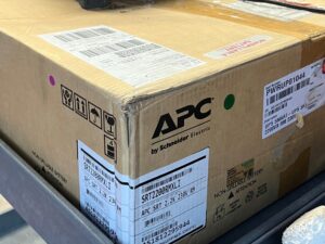 APC Smart-UPS SRT2200RMXLI 2200VA 230V Rack-Mount Online UPS