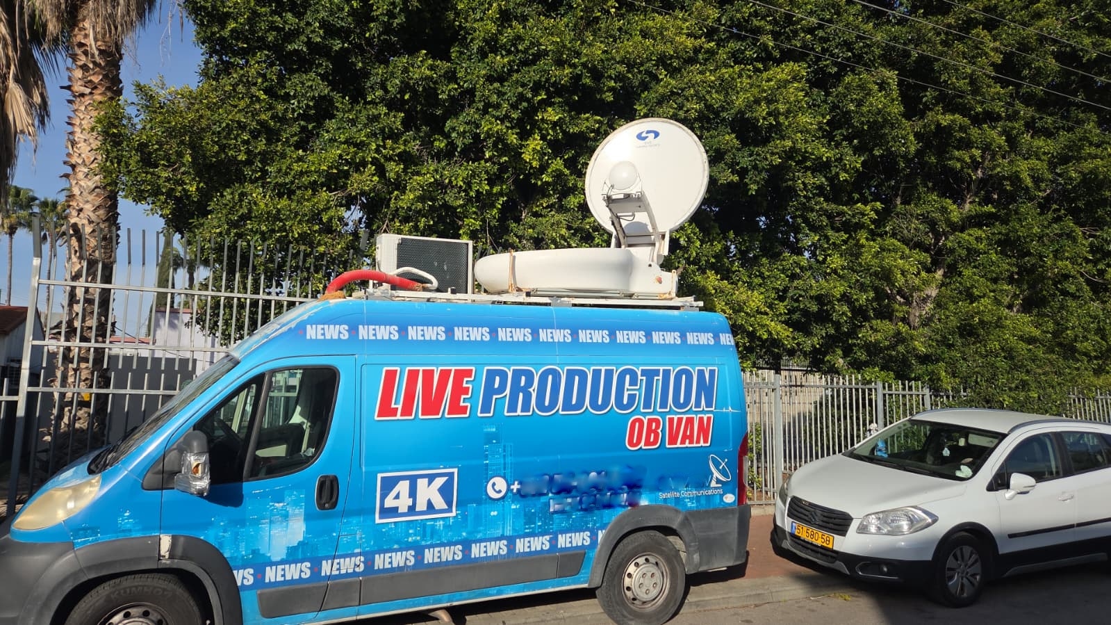 1.2M Ku-Ka Uplink SNG Van-6
